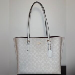 COACH shoulder bag, White, Medium